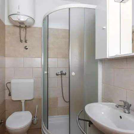 4 Bedroom Gorgeous In Holiday home Vrata