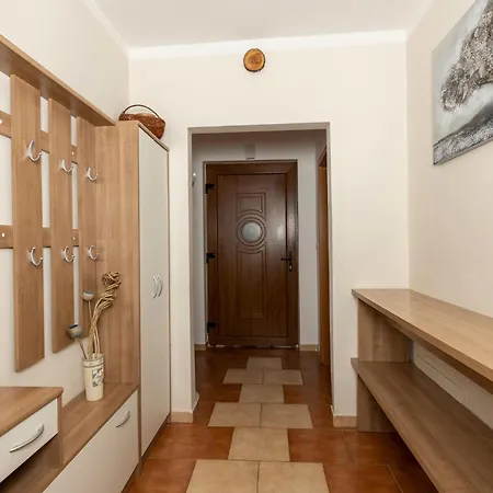 4 Bedroom Gorgeous In Casa vacanze Vrata